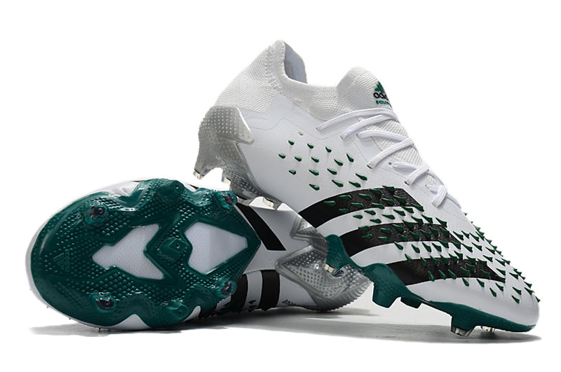 Chuteira Adidas Predator Freak+ Low .1 Campo - Imagem 2