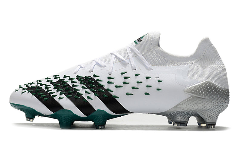 Chuteira Adidas Predator Freak+ Low .1 Campo - Imagem 8