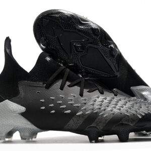Chuteira Adidas Predator Freak+ 1. Campo