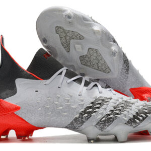 Chuteira Adidas Predator Freak+ .1 Campo