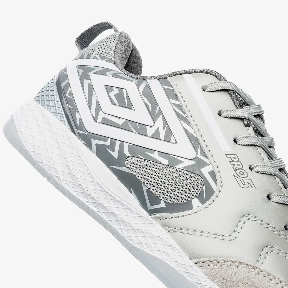 Chuteira Futsal Umbro Pro 5 Bump - Imagem 6